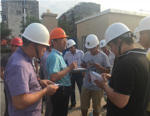 2003网站太阳集团集团开展“送执法进工地、送关爱惠民工”活动