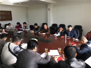 2003网站太阳集团集团第一、第二党支部开展支部纳新和学习十九大专题聚会