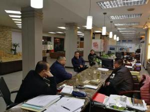 大雪再度来袭！公司打响“后方基地守卫战”，，，向导班子夜间召开紧迫会